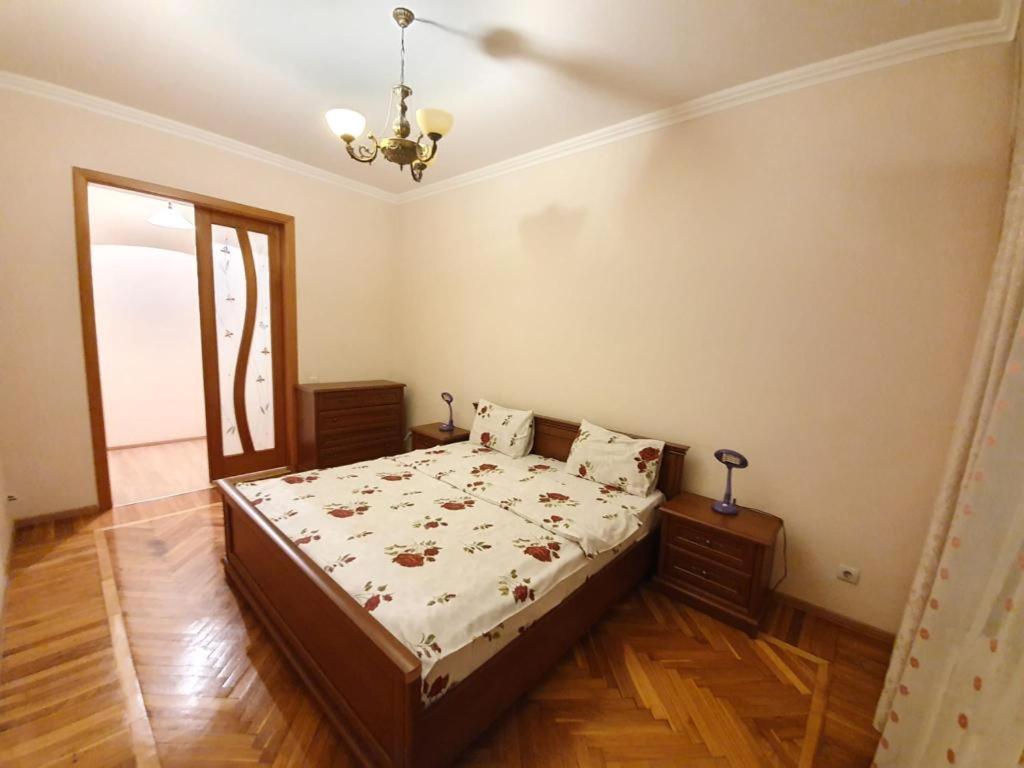 White New Apartments Ultracentral 2-Rooms In The Heart Кишинёв Экстерьер фото